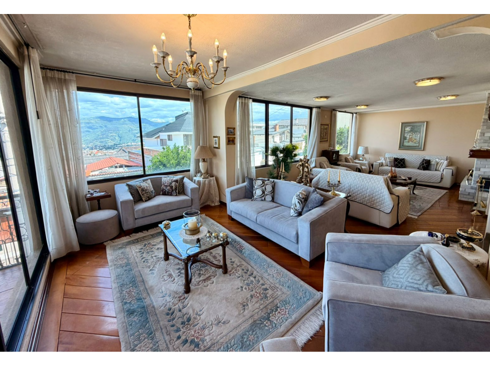 Vendo Casa con Terreno Urb. Miravalle 719 m2 - Cumbaya — foto 2