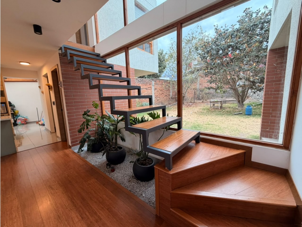 Vendo Casa 4 Dormitorios 135 m2 Cumbaya - La Primavera — foto 3