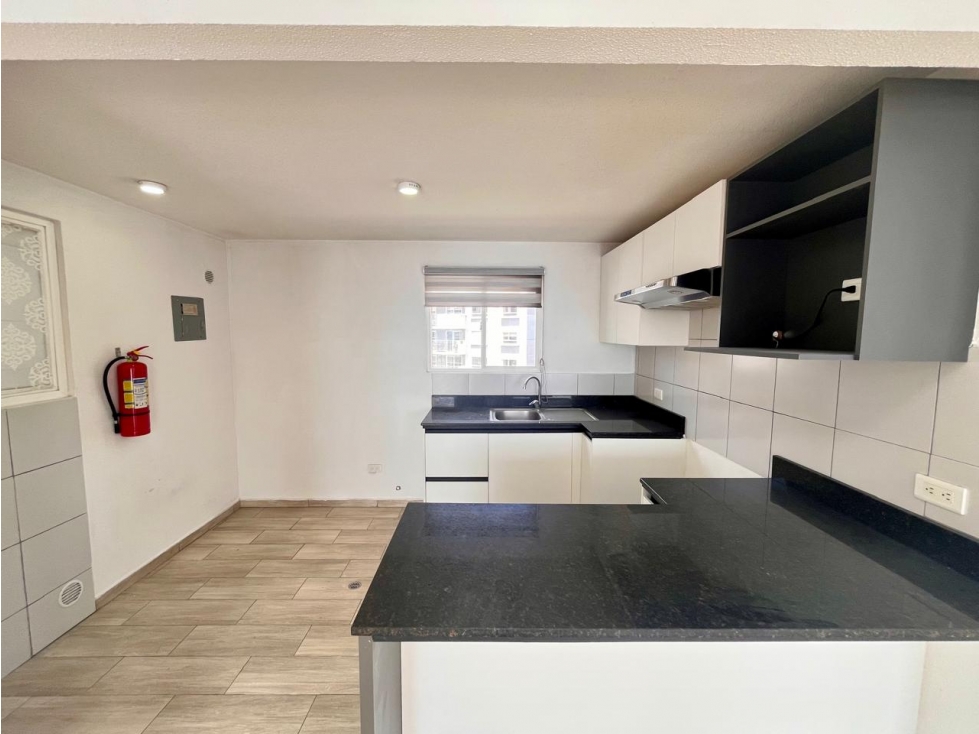 Rento Depto 3 Habitaciones en Carcelen — foto 5