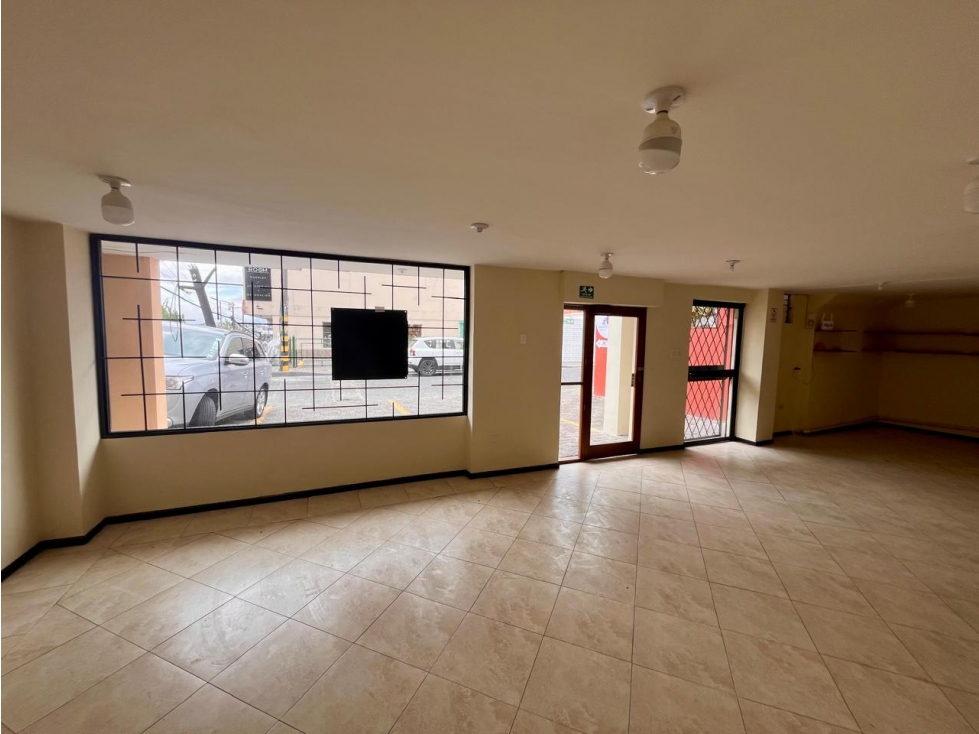 Renta local comercial 55m2 sector el Bosque - 5