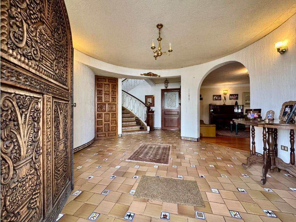 Venta Casa y Terreno 1.321 m2 Union Nacional / Centro Norte Quito - 4