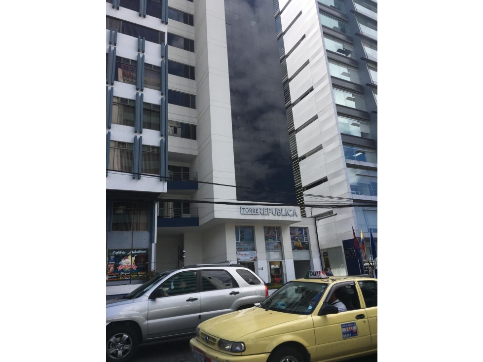 Renta Oficina 41 m2 Av. Republica