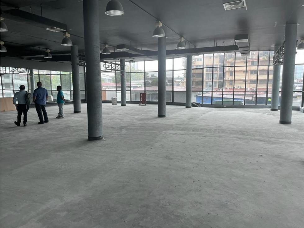 Alquilo vendo edificio comercial en la AV.Ramon Arias, El carmen — foto 3