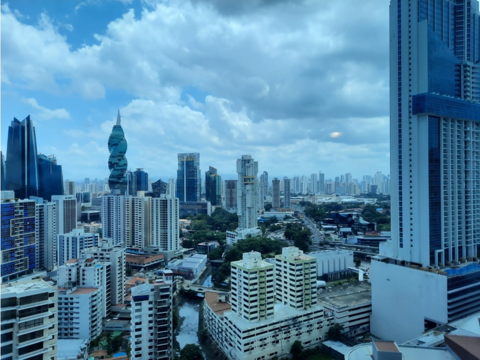 alquilo apartamento en avenida balboa grandbay piso alto linda vista