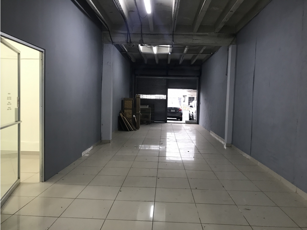 Alquiló depósito galera Fernandez de Córdova — foto 4