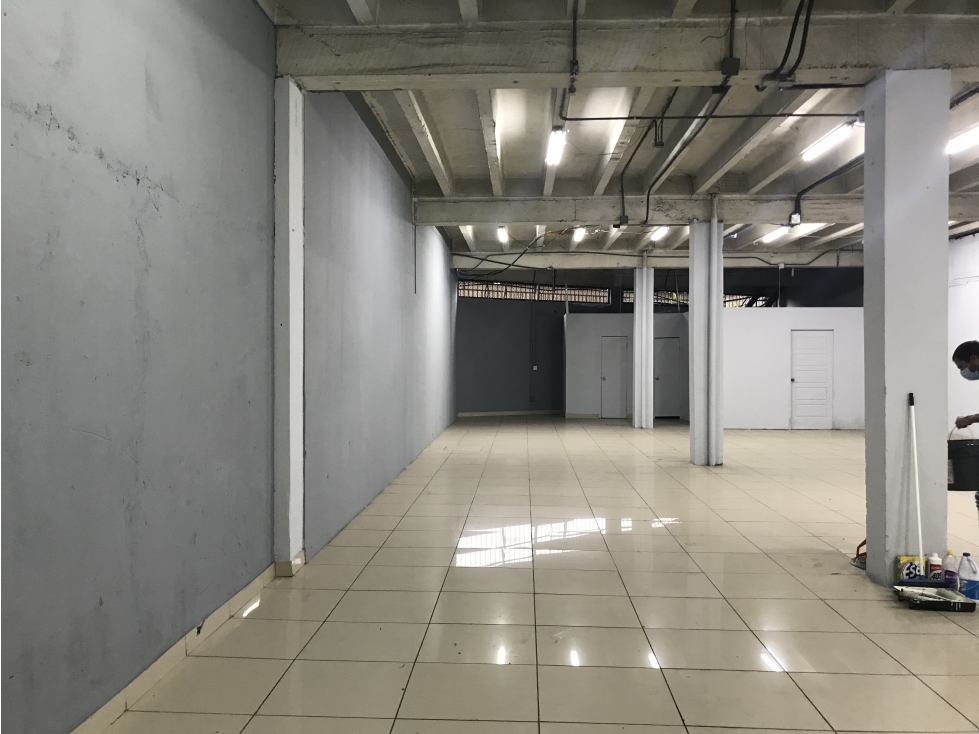 Alquiló depósito galera Fernandez de Córdova — foto 2