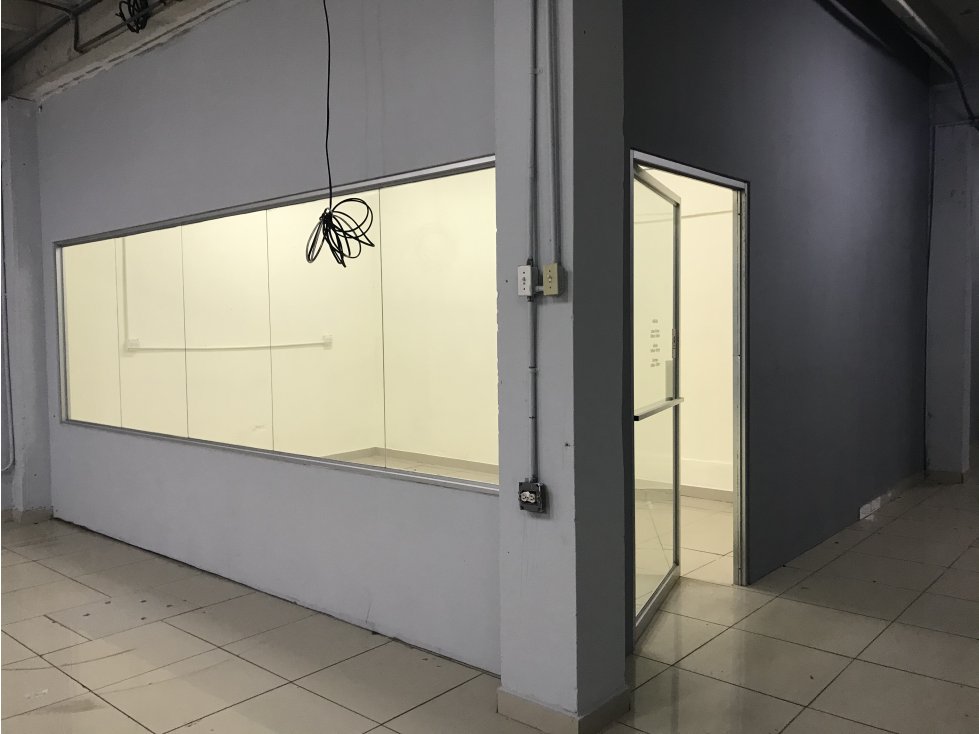 Alquiló depósito galera Fernandez de Córdova — foto 5