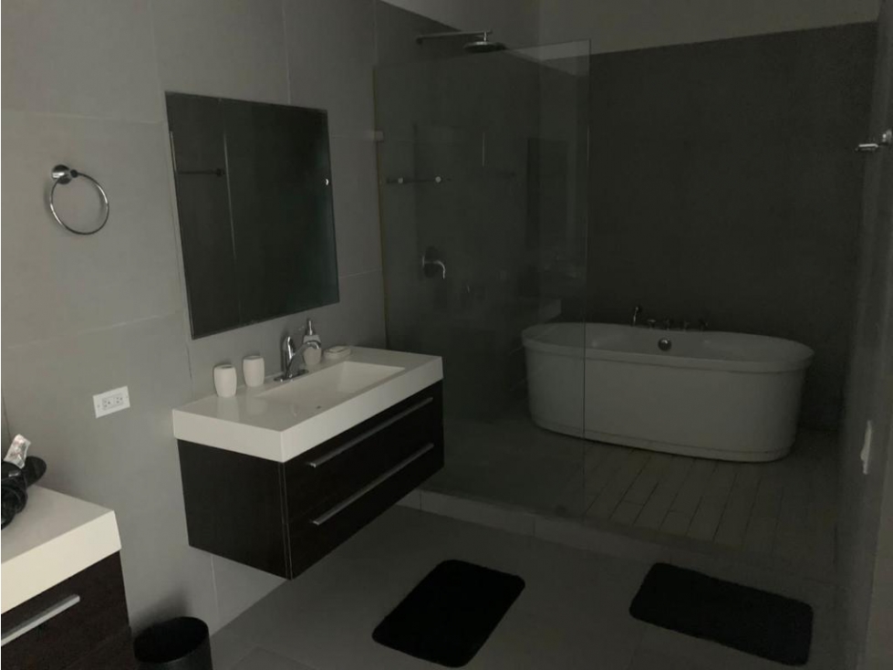 Hermoso apartamento en alquiler en el PH Yacht Club — foto 3