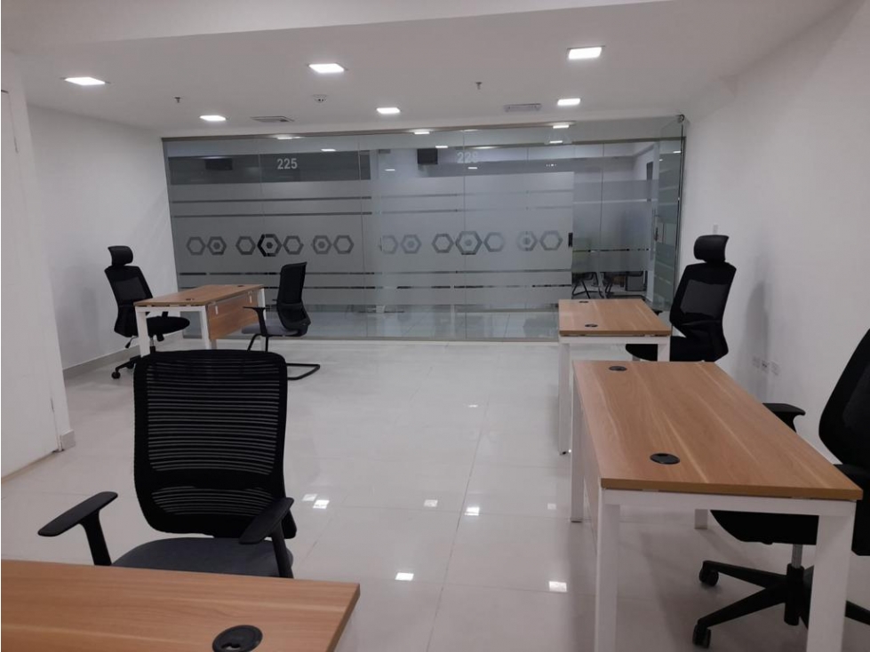 Alquiler de oficinas en el Rali Business center — foto 3