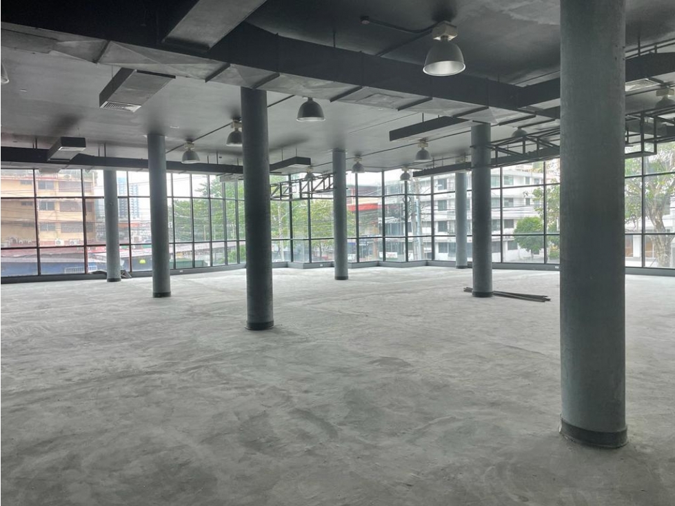 Alquilo vendo edificio comercial en la AV.Ramon Arias, El carmen — foto 4