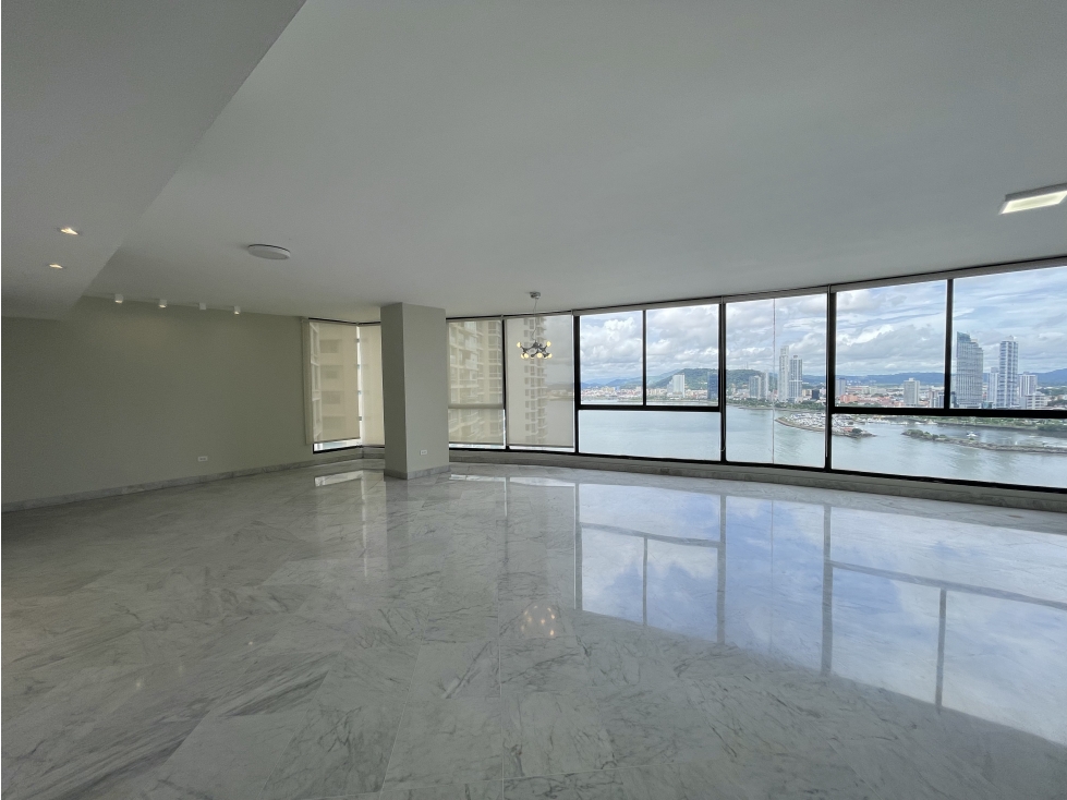 Venta de hermoso apartamento en el PH Mar de Plata, Paitilla