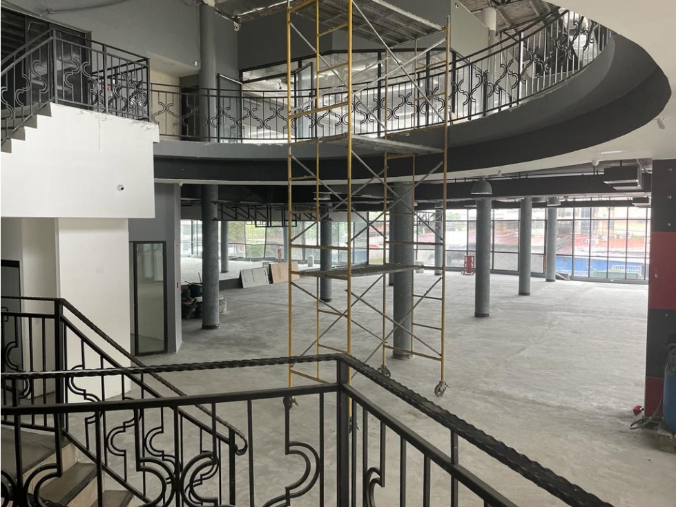 Alquilo vendo edificio comercial en la AV.Ramon Arias, El carmen — foto 6
