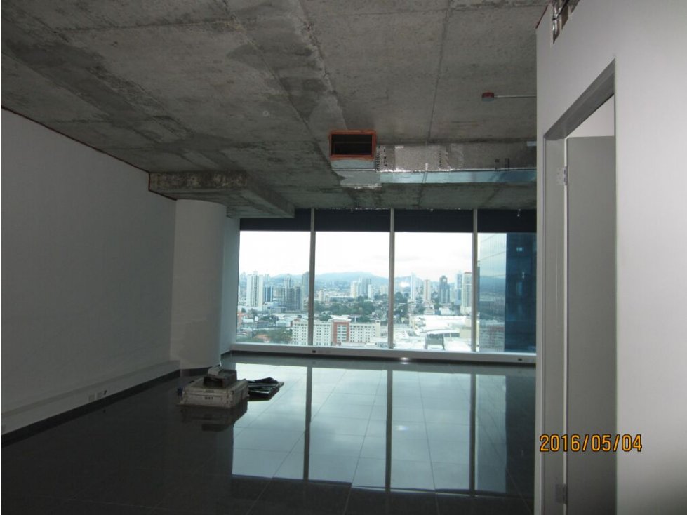 Disponible oficina en alquiler en torre oceania punta pacifica — foto 3