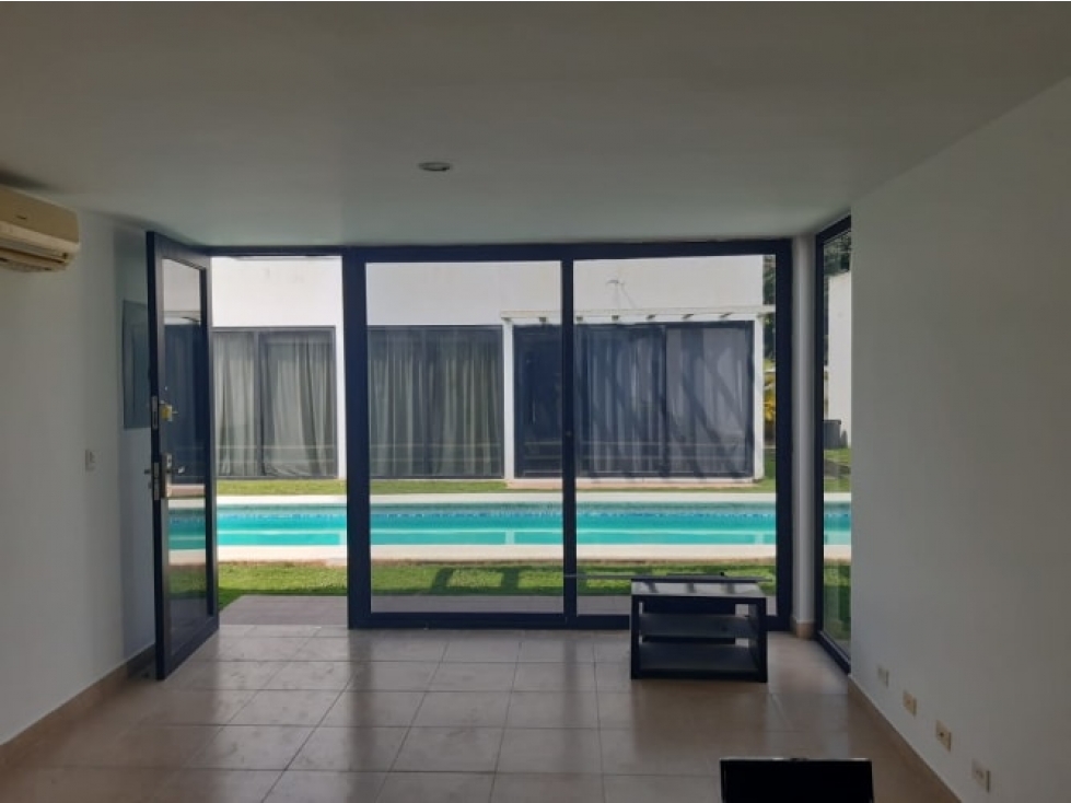 SE VENDE CASA EN EL PH VILLAGE AT THE POOL EN ANTON RIO HATO - 3