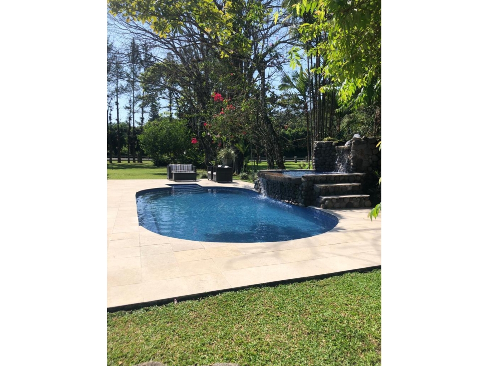 SE VENDE CASA EN EL VALLE DE ANTON - 5