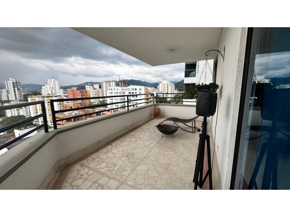 APARTAMENTO EN PINARES EN VENTA
