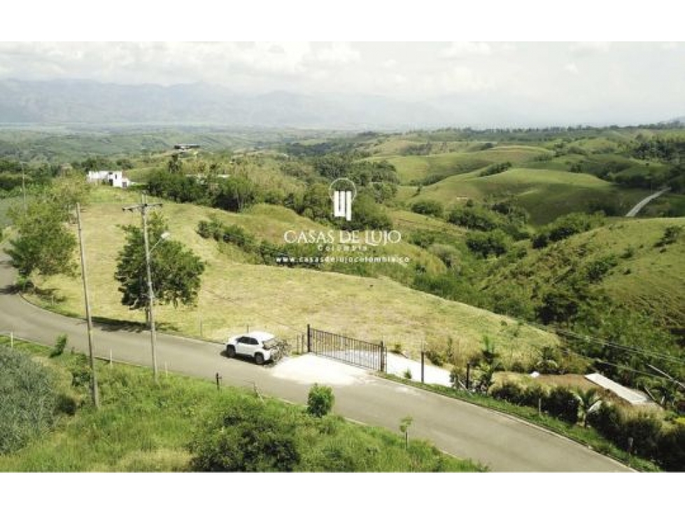 Venta de Lote en Condominio en Cerritos (L30)