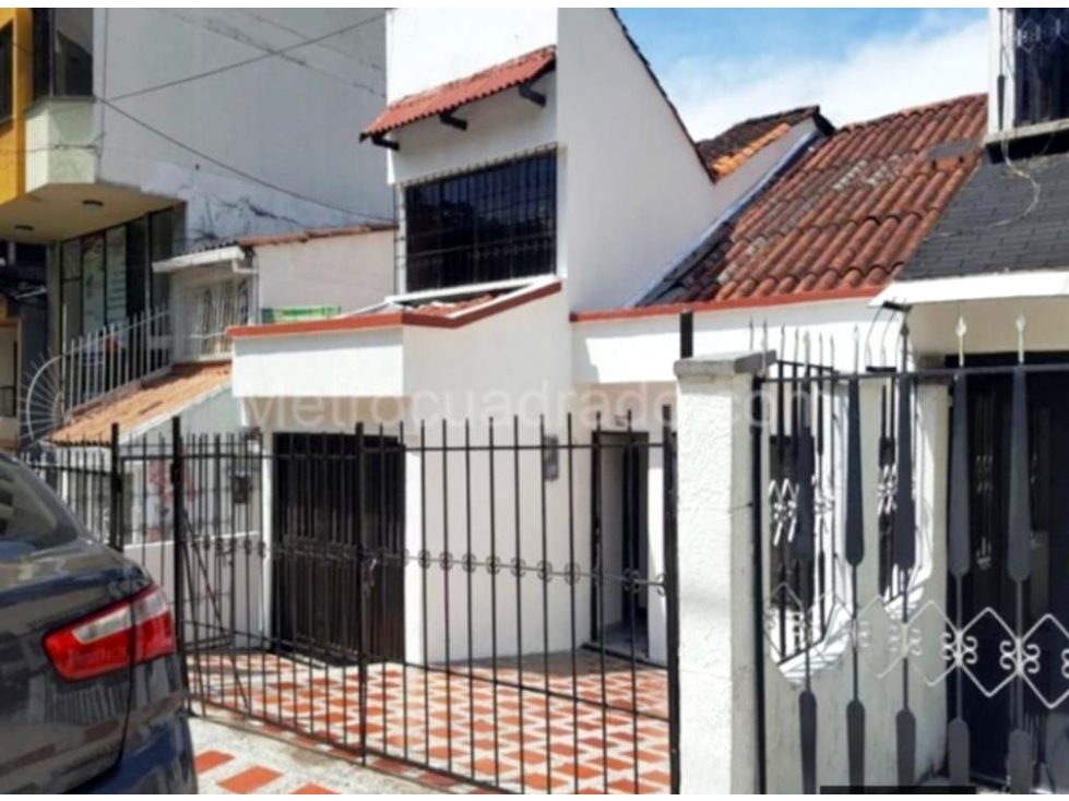 Casa Independiente en la Avenida las Americas