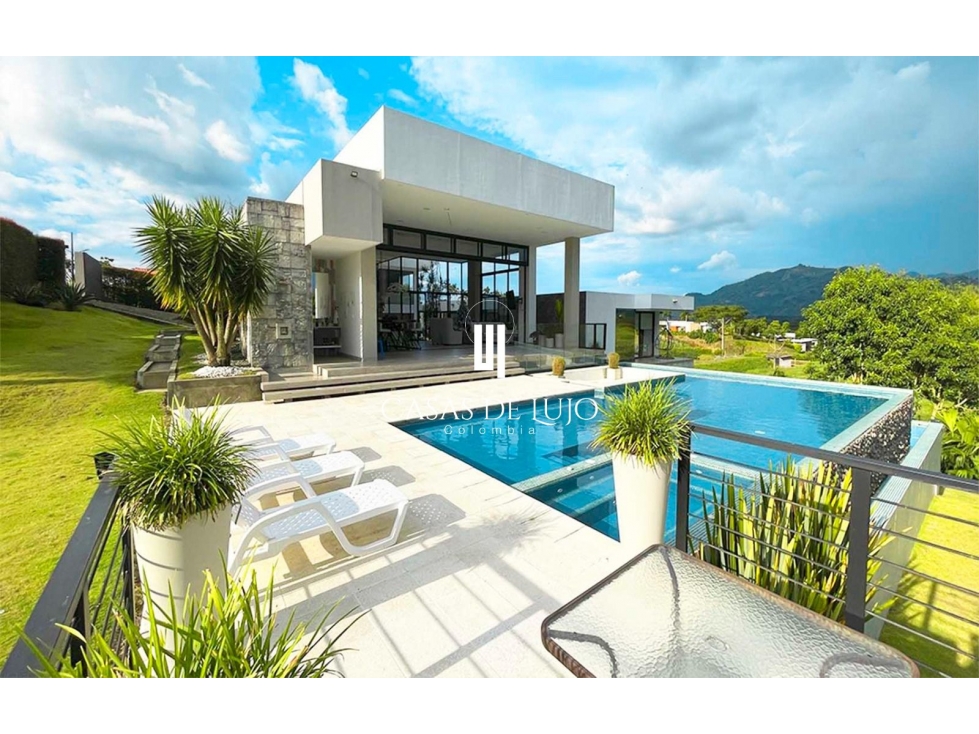 VENTA DE CASA CAMPESTRE CERRITOS Cod3024