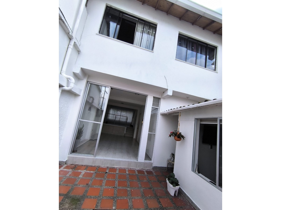 Casa Independiente en la Avenida las Americas — foto 3