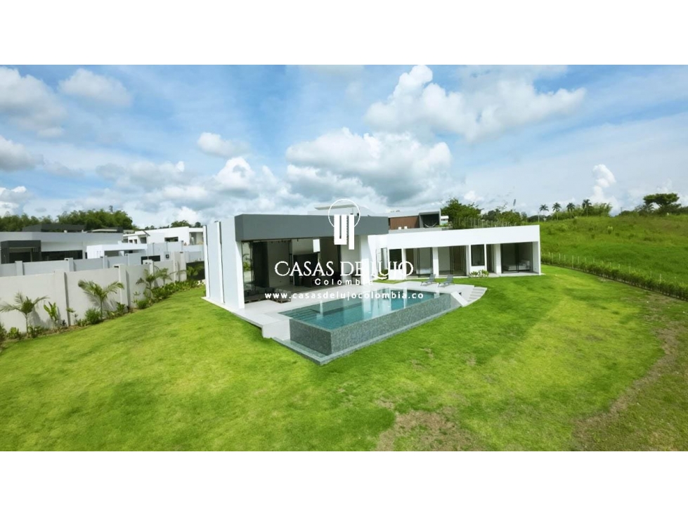 Venta de casa campestre en Cerritos, Malabar