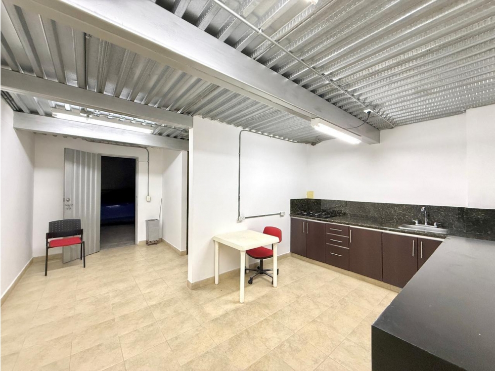 local comercial pinares — foto 4