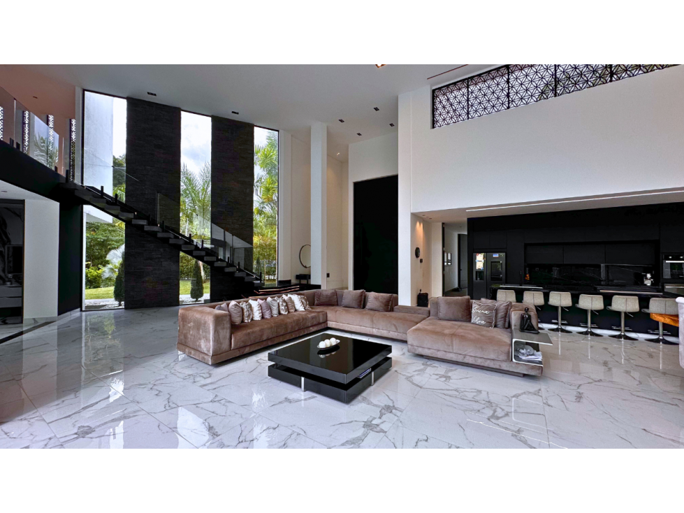 Venta de Casa de Lujo en Cerritos Pereira