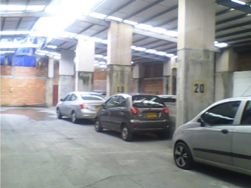 Parqueadero centro en venta — foto 6