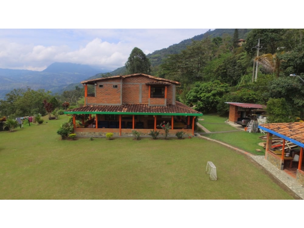 Se Vende Finca Hotel en Amagá, Antioquia Sector Camilocé - 3