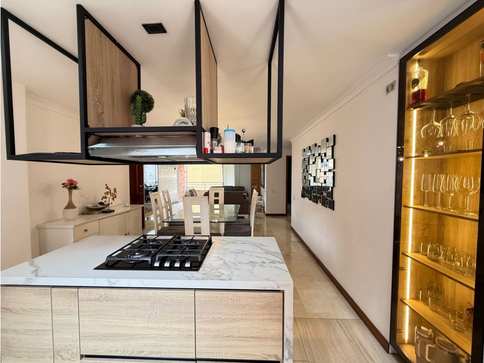 VENTA APARTAMENTO EN MEDELLIN, LAURELES SEGUNDO PARQUE — foto 3