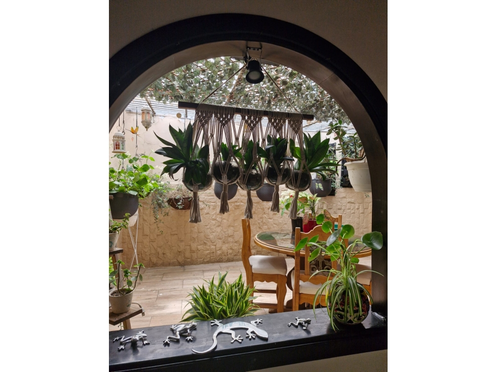 Casa con Apartamento en Venta, Buenos Aires, Medellín