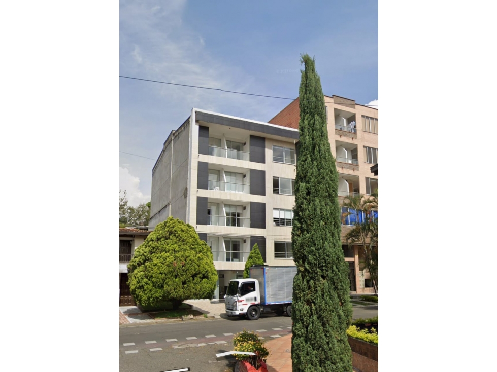 Se Vende Edificio Medellín, Barrio Los Colores