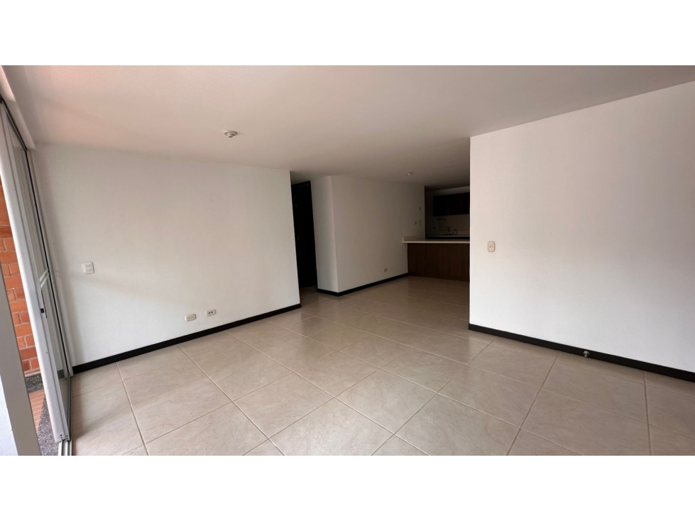 Apartamento En Sabaneta, Sabana Alta - Se Vende — foto 4