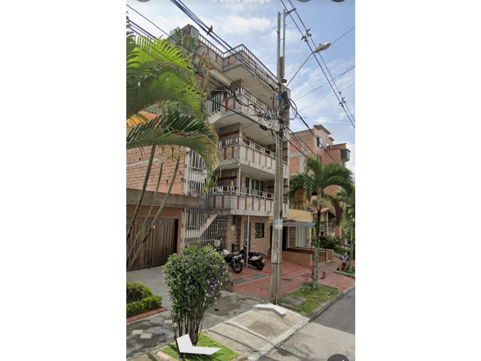 Edificio en Medellin Calasanz Parte Baja - Se Vende