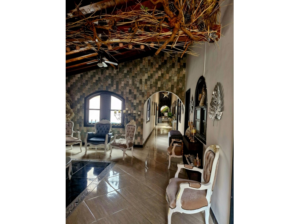 Casa con Apartamento en Venta, Buenos Aires, Medellín — foto 2