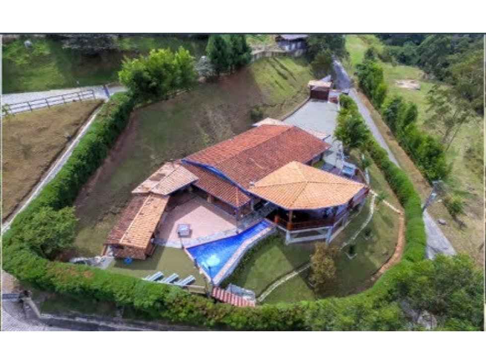 Casa Finca en Venta Parcelación en Copacabana