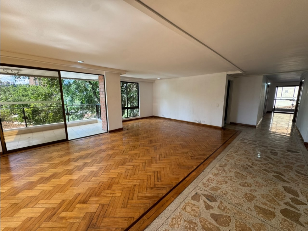 VENTA APARTAMENTO EN MEDELLIN, POBLADO LOMA DE LOS PARRA — foto 4