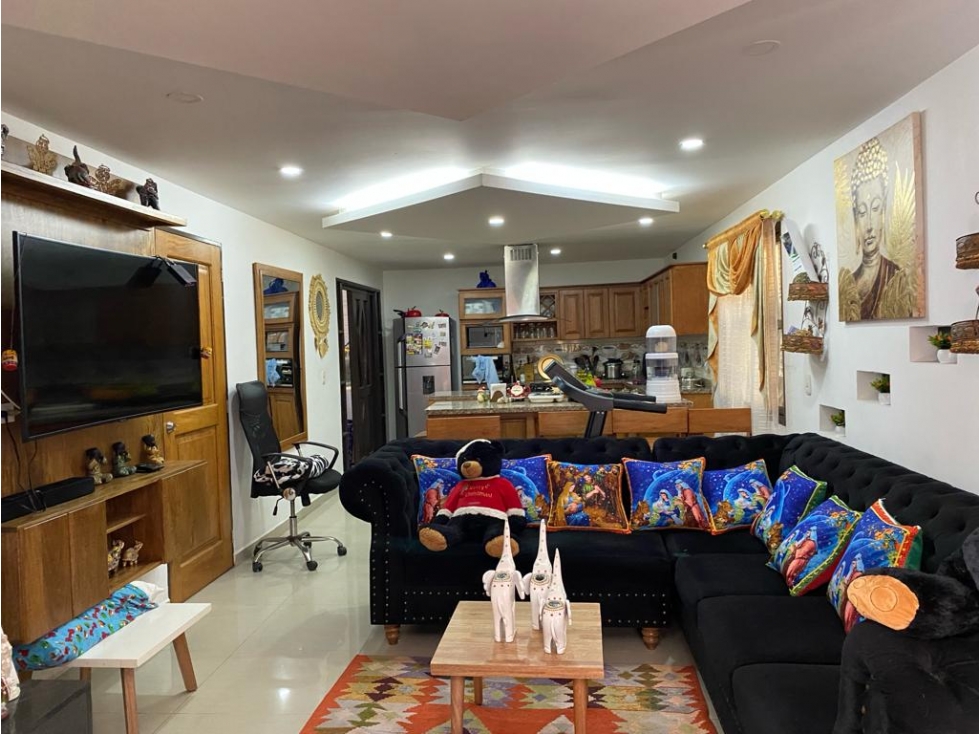 CASA (mas 2 Aptos) EN RIONEGRO, BARRIO ALTOS DEL LAGO. SE VENDE — foto 2