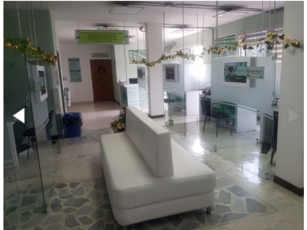 Bodega + Oficinas en Medellín, Cerca de la Avenida Guayabal - Se Vende — foto 3