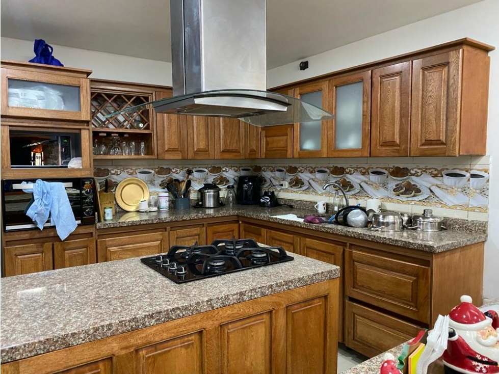 CASA (mas 2 Aptos) EN RIONEGRO, BARRIO ALTOS DEL LAGO. SE VENDE — foto 4