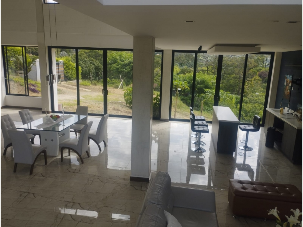 FINCA EN GIRARDOTA, EL TOTUMO, SE VENDE. (NUEVA)