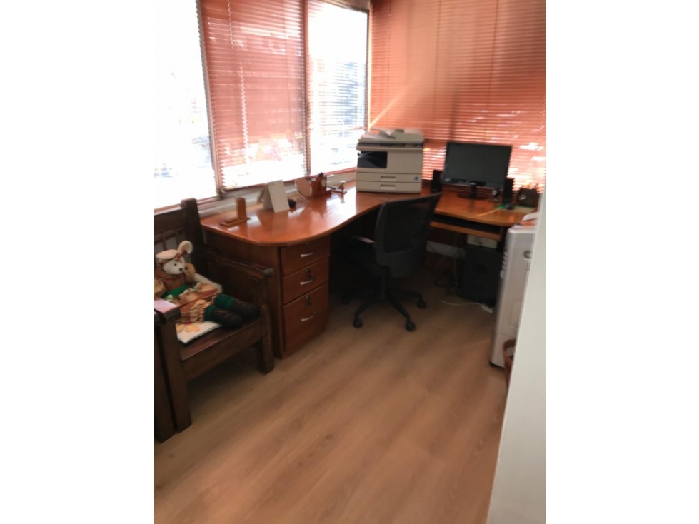 VENTA OFICINA EN MEDELLIN CENTRO. AV ORIENTAL CON LA PLAYA — foto 3