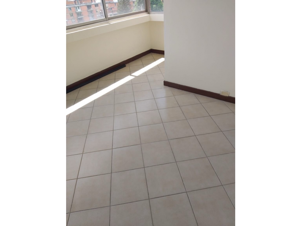 VENTA APARTAMENTO EN MEDELLIN LAURELES ESTADIO — foto 4