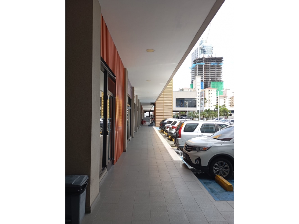ALQUILO LOCALES Y OFICINAS PLAZA MI CONDADO - CONDADO DEL REY — foto 2