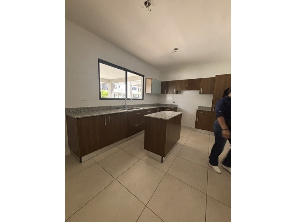 VENDO CASA PH SIERRA NEVADA PASEO DEL NORTE BRISAS DEL GOLF — foto 4