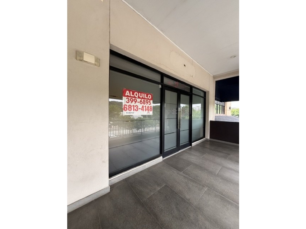 PLAZA NORSHIDE LOCAL ALQUILO O VENDO PASEO DEL NORTE BRISAS DEL GOLF — foto 3