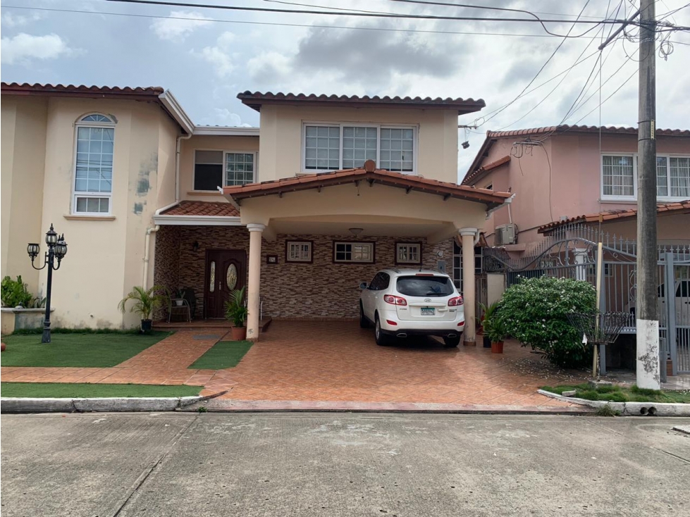 SE VENDE CASA RIVIERA COLONIAL BRISAS DEL GOLF