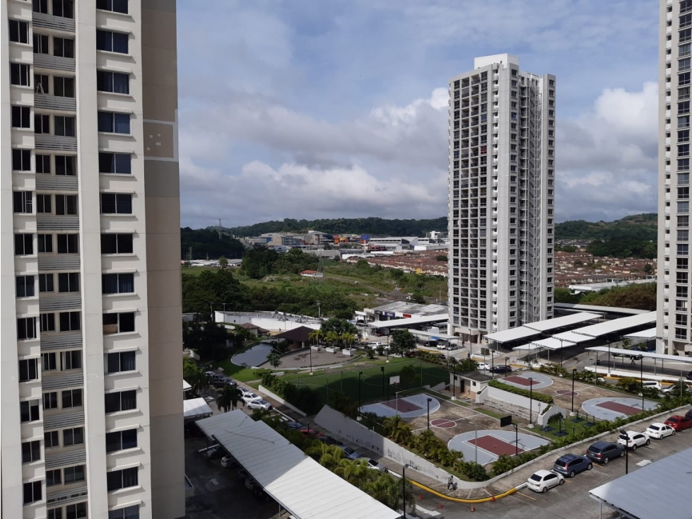 SE VENDE APARTAMENTO PH ROKAS I CONDADO DEL REY