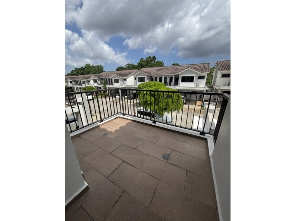 VENDO CASA PH SIERRA NEVADA PASEO DEL NORTE BRISAS DEL GOLF — foto 3