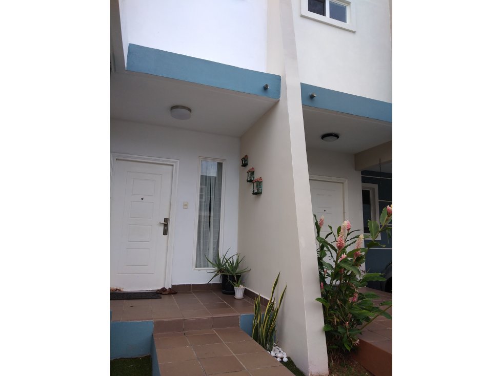 ALQUILO CASA PH ALPES BRISAS DEL GOLF PASEO DEL NORTE — foto 4